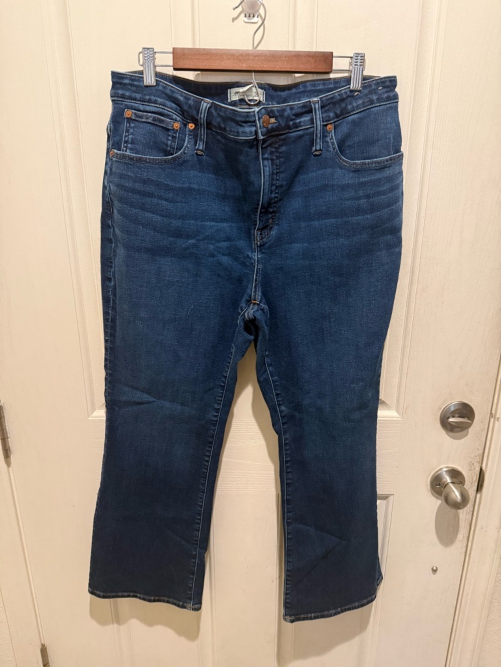 Madewell Curvy Kick Out Jeans
